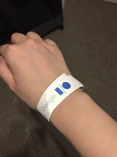 手腕上的 Google I/O 入场手环